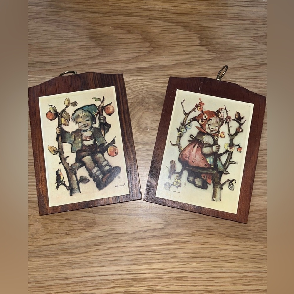 Pair of Vintage Hummel wall plaques.